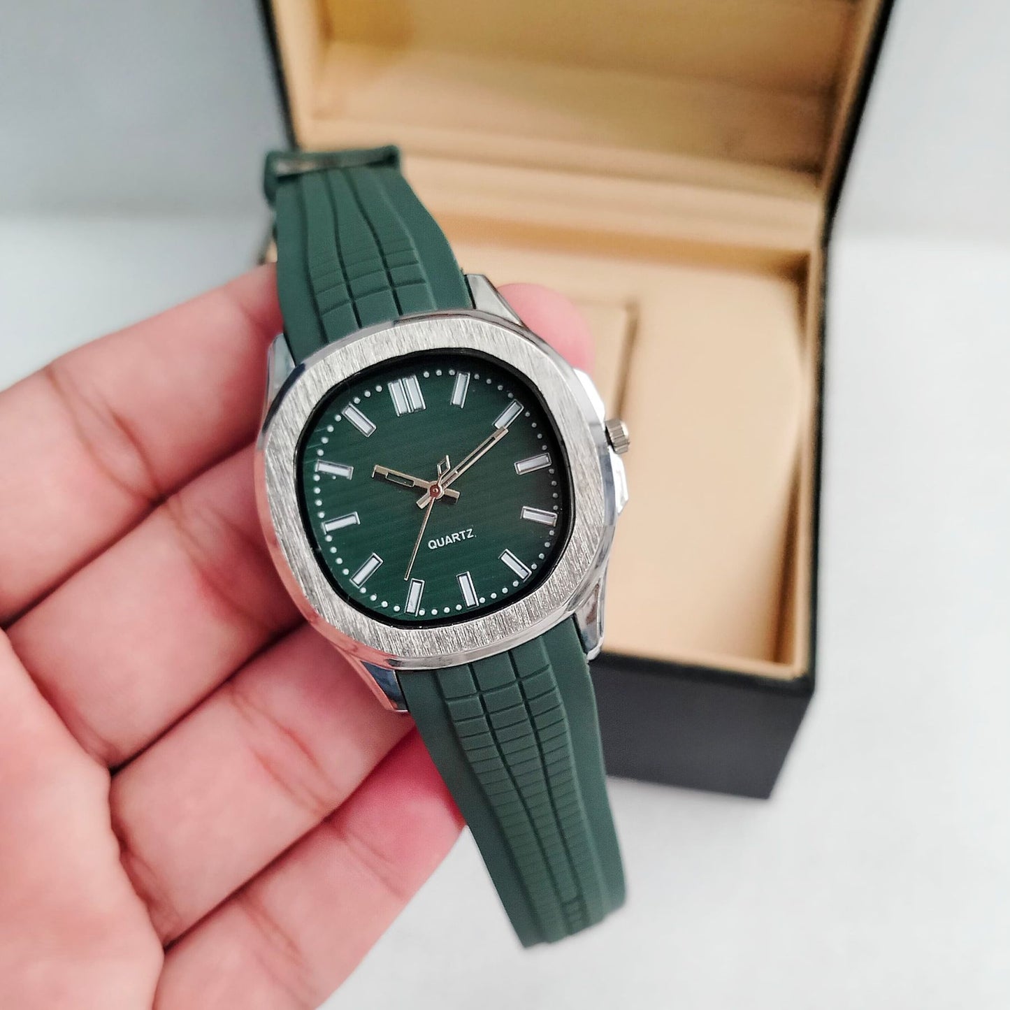 Watch for boys High Quality Watches for mens Comfortable
