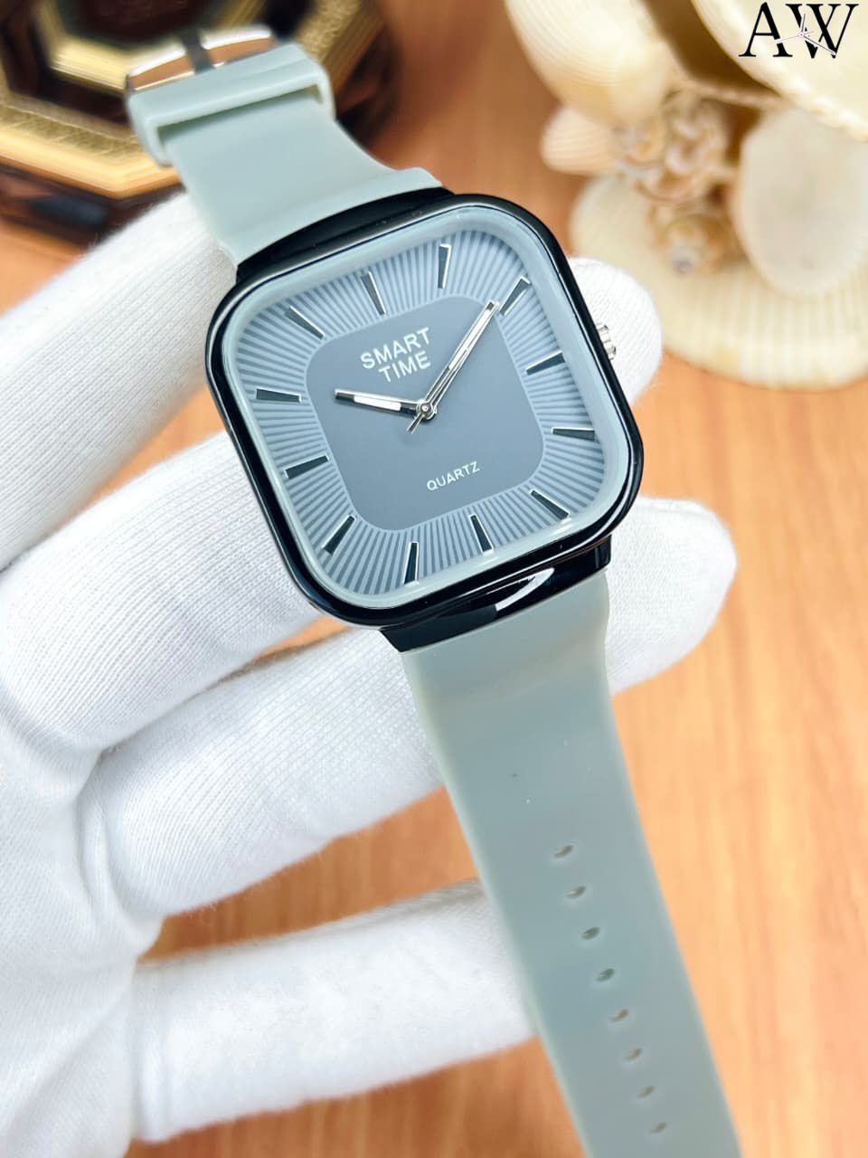✨ Smart Time – Smart look watch for every moment ⌚