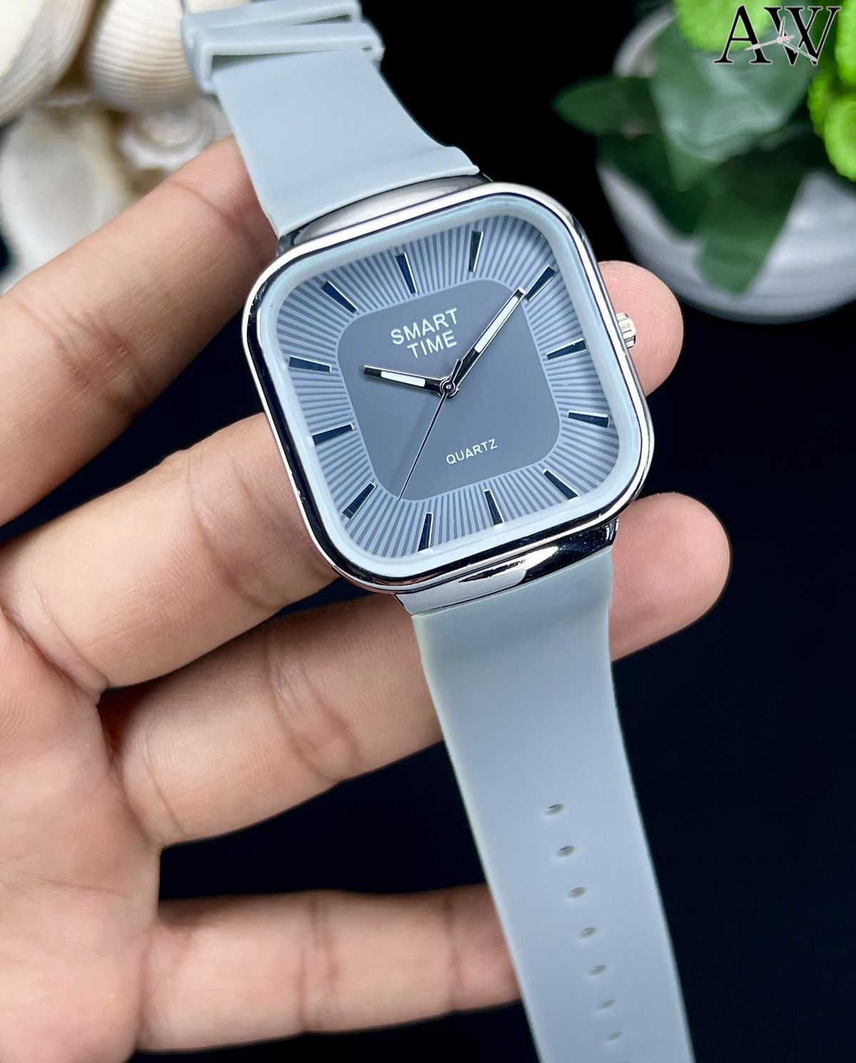 ✨ Smart Time – Smart look watch for every moment ⌚